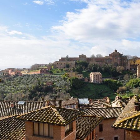 Appartamento Panoramico San Martino 12 Сиена Экстерьер фото