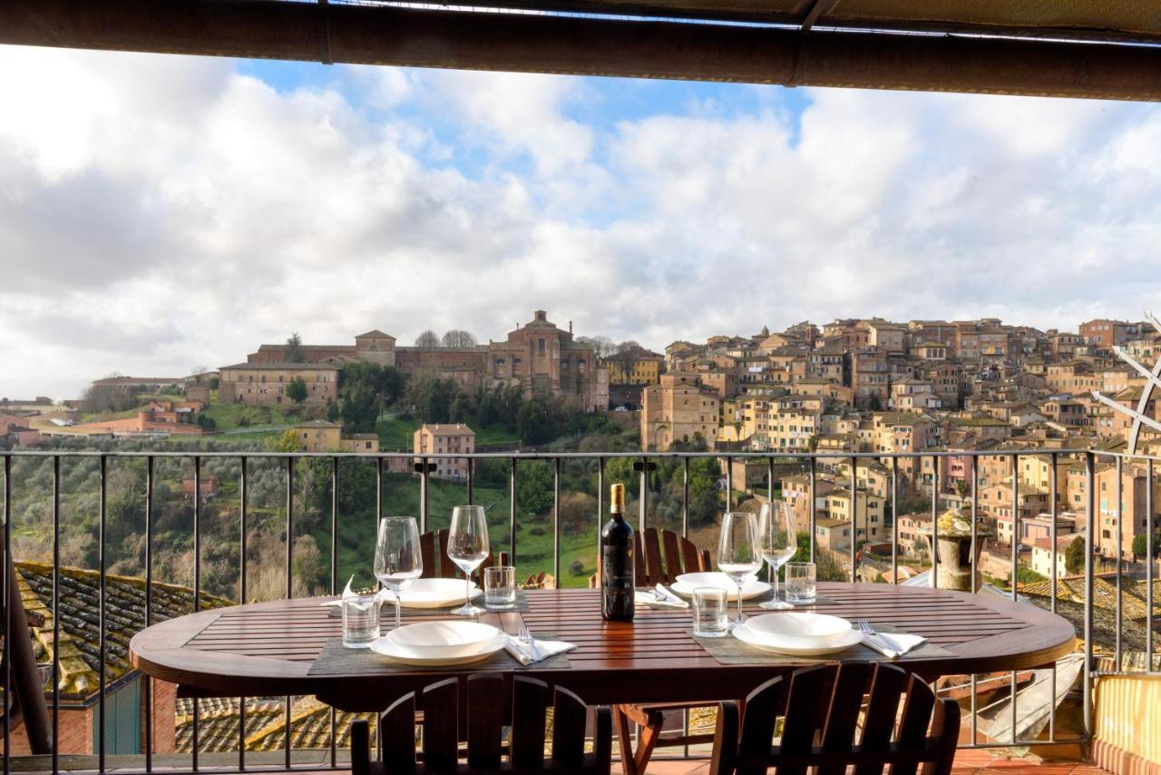 Appartamento Panoramico San Martino 12 Сиена Экстерьер фото